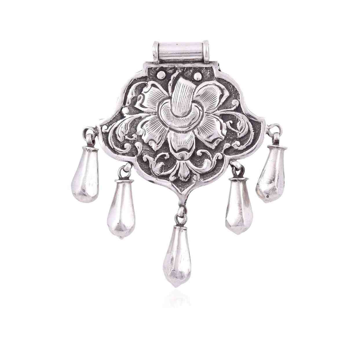 silver-pendant-manufacturer-from-india