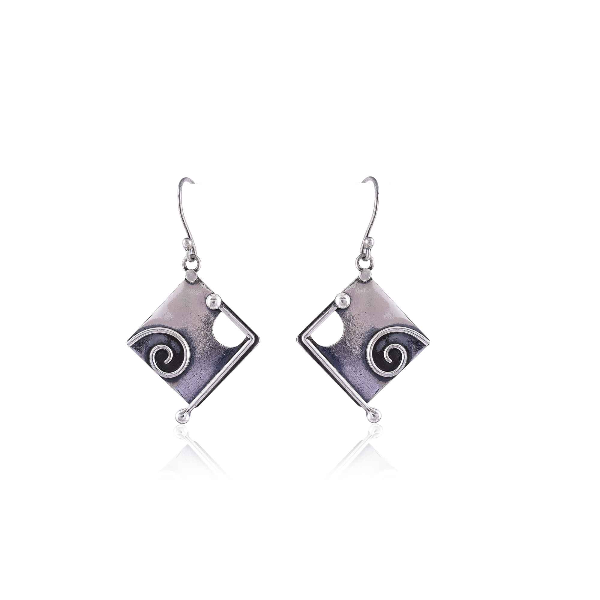 silver-light-weight-earinng-sku-7528