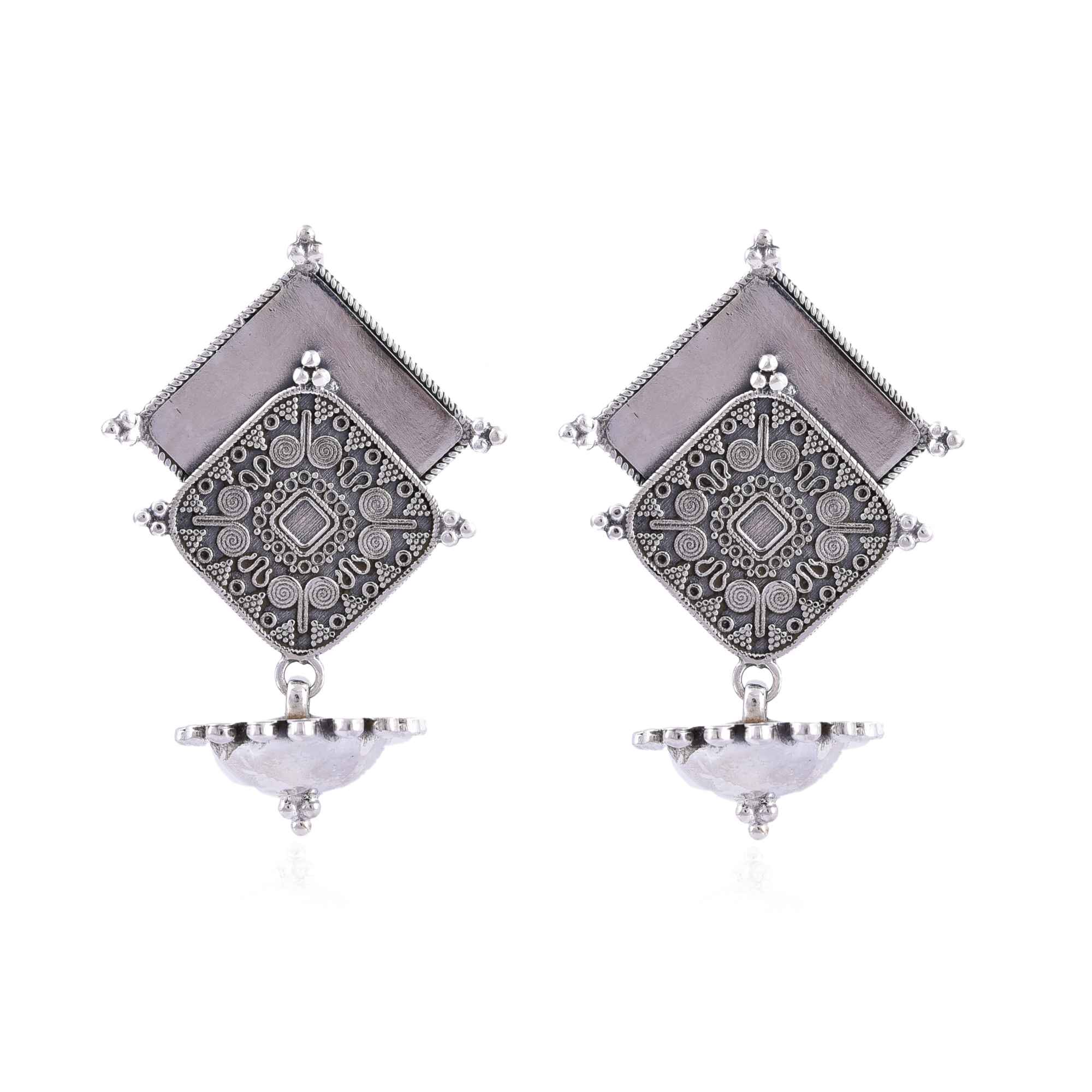Silver earring :SKU7537