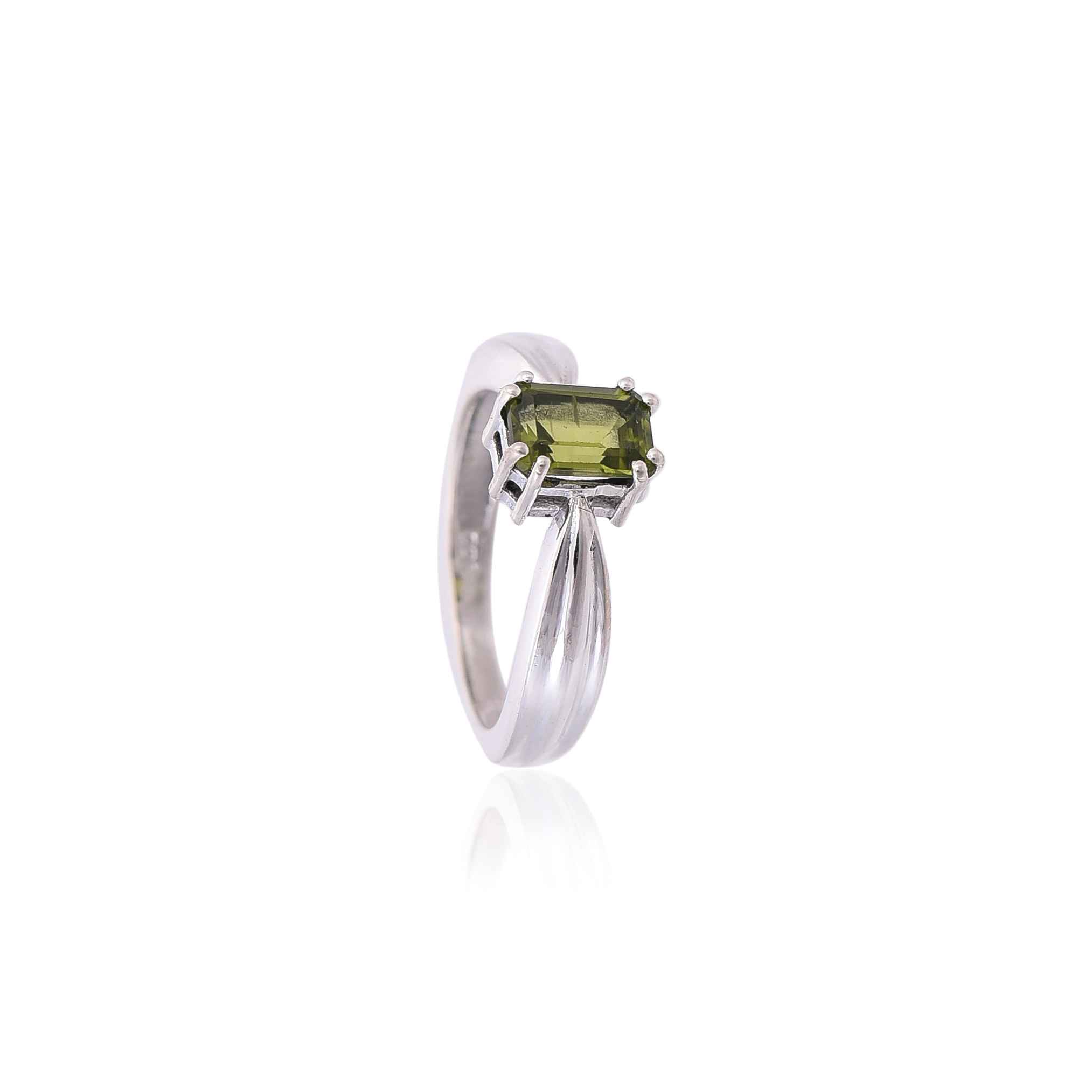 925 Sterling Silver Peridot Ring :SKU4319