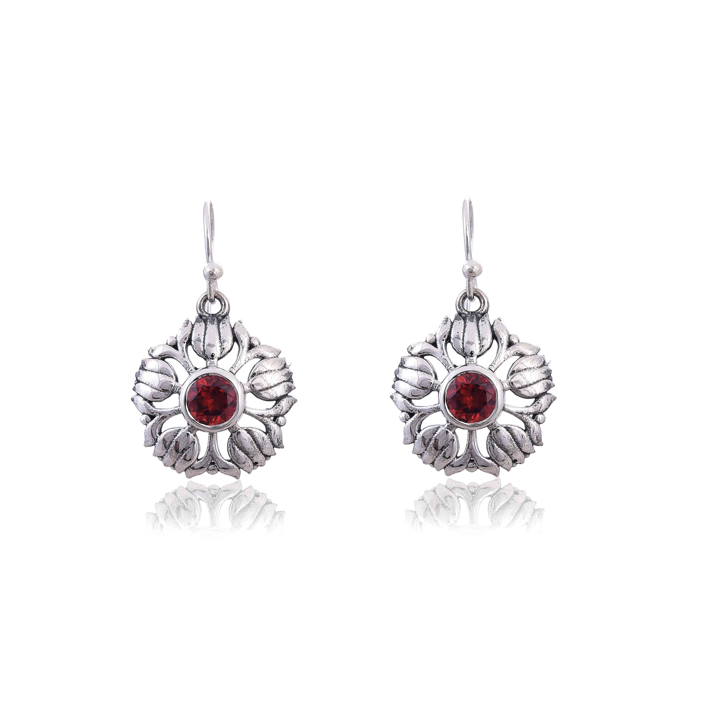 Garnet Sterling silver earring :SKU4075