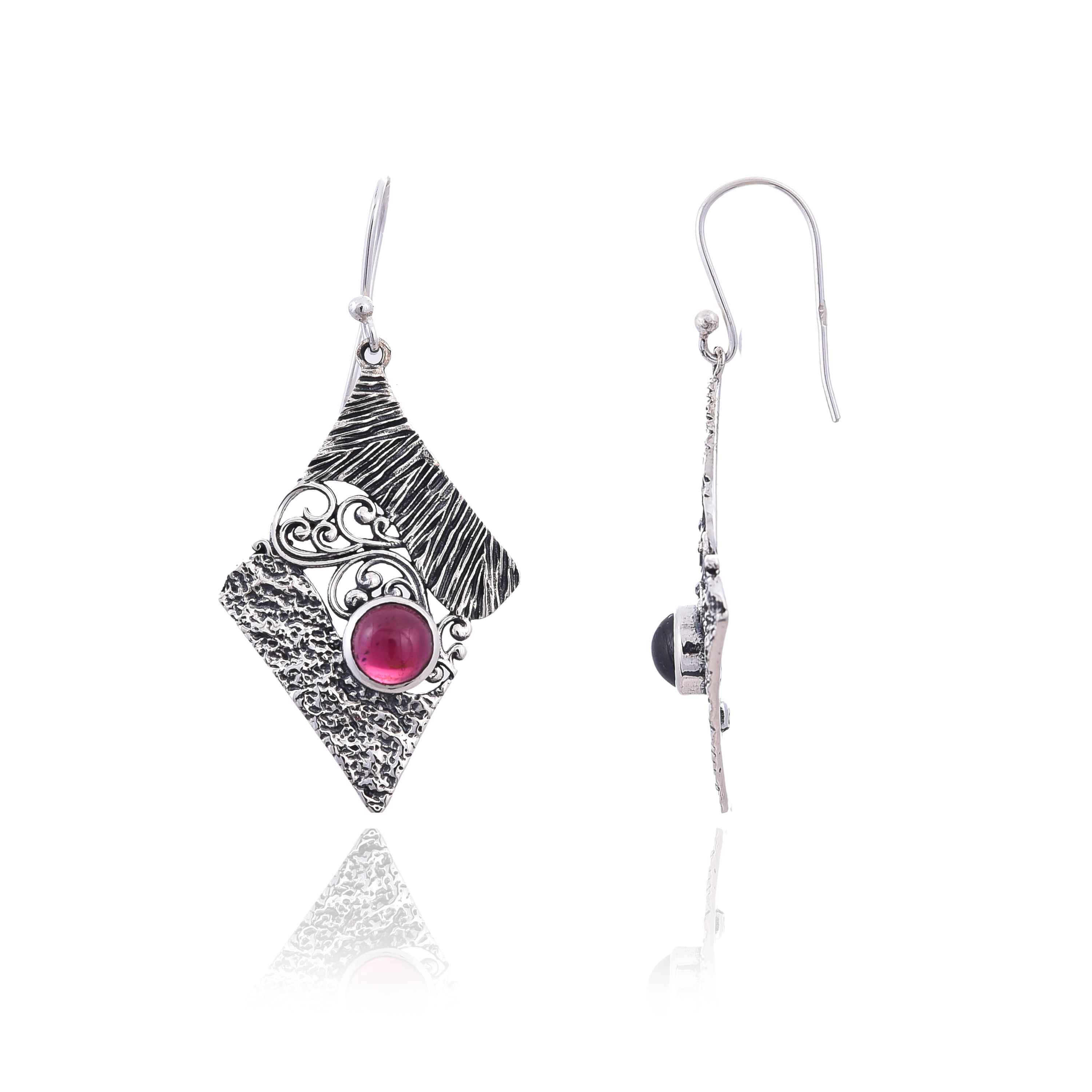 925 Silver Garnet Earring :SKU4193