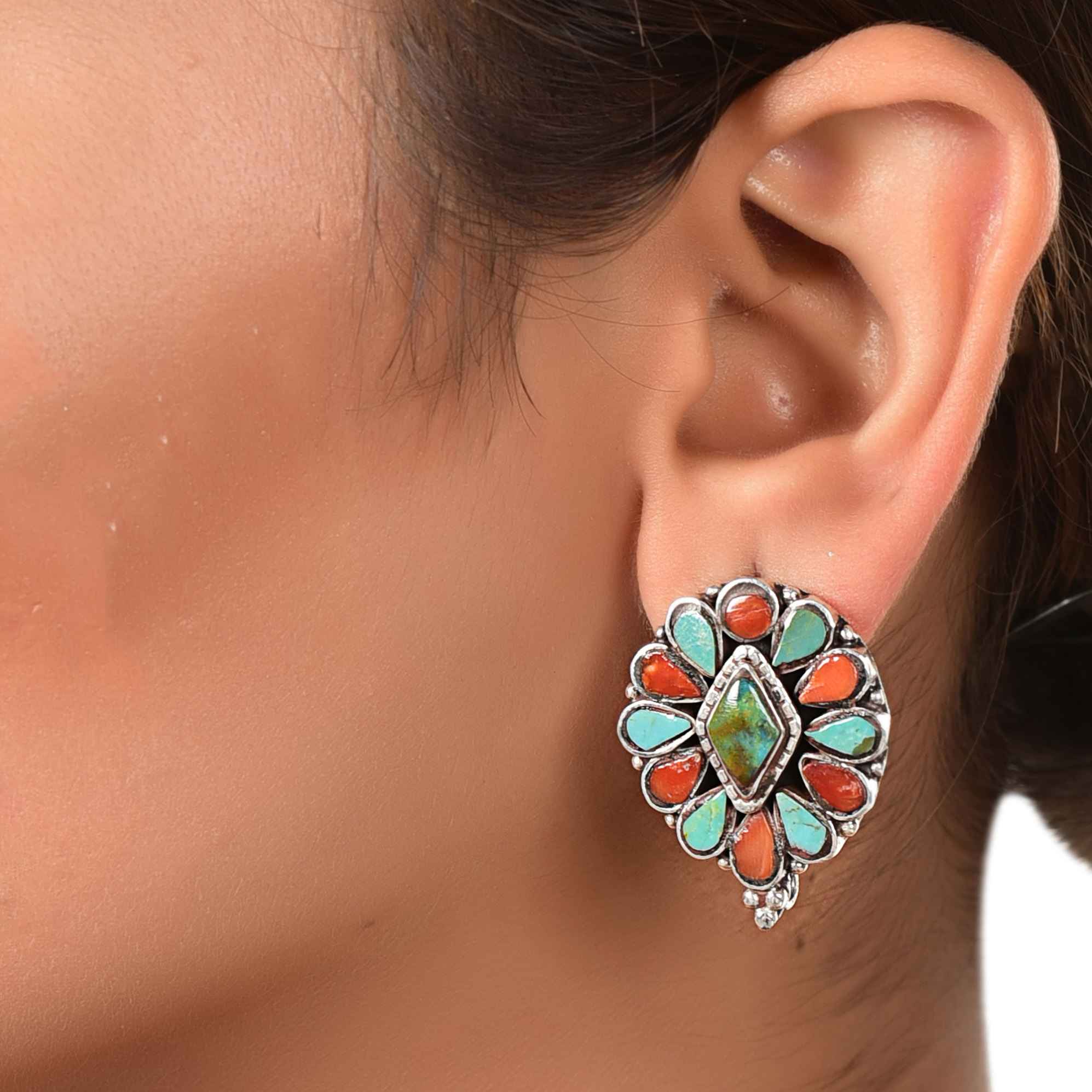 Multi stone tibetan stud