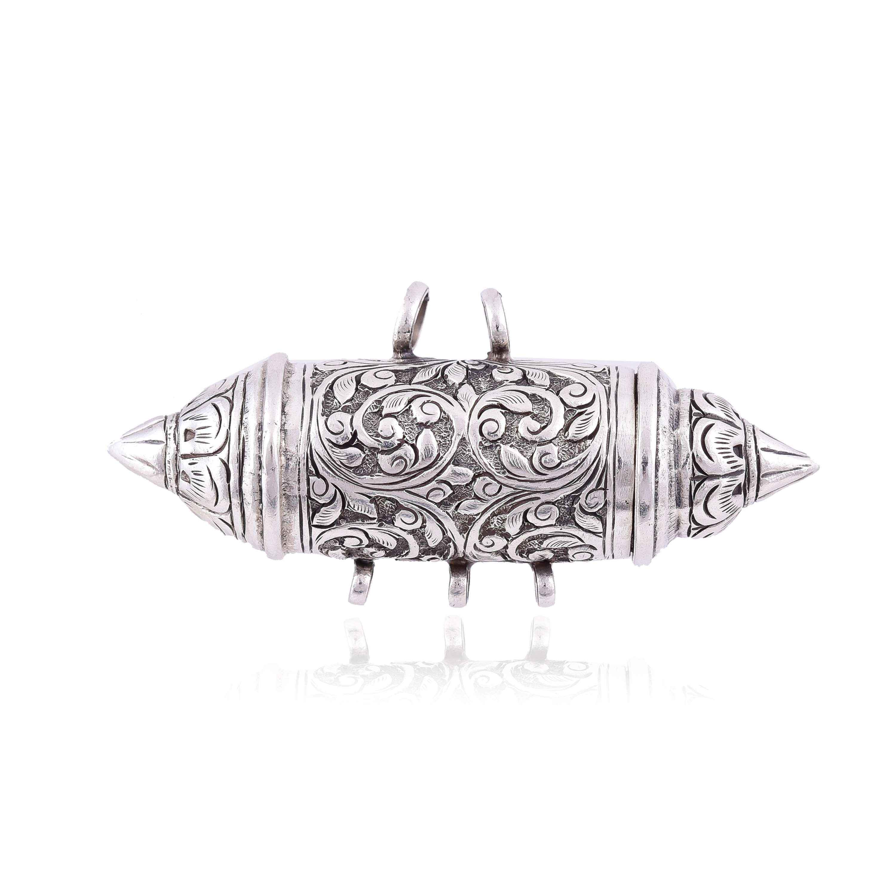 Sterling Silver tabiz pendant