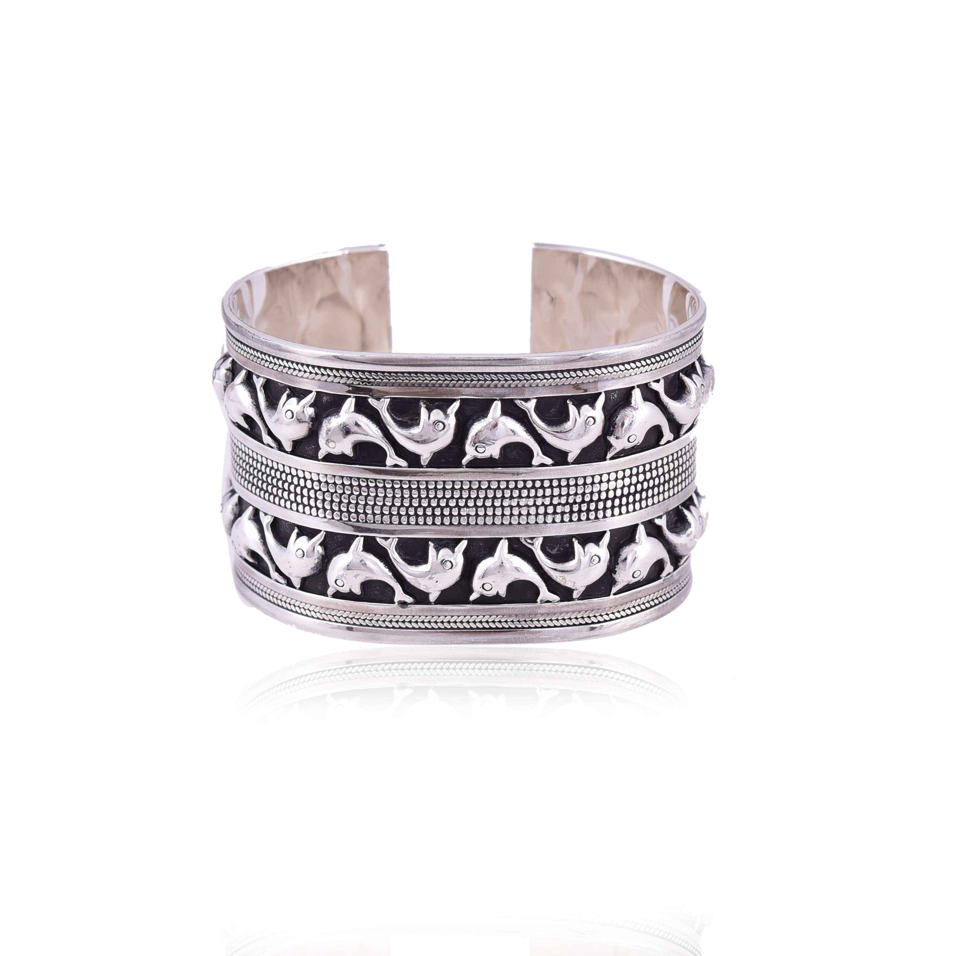 925 Silvre Dolphin Cuff