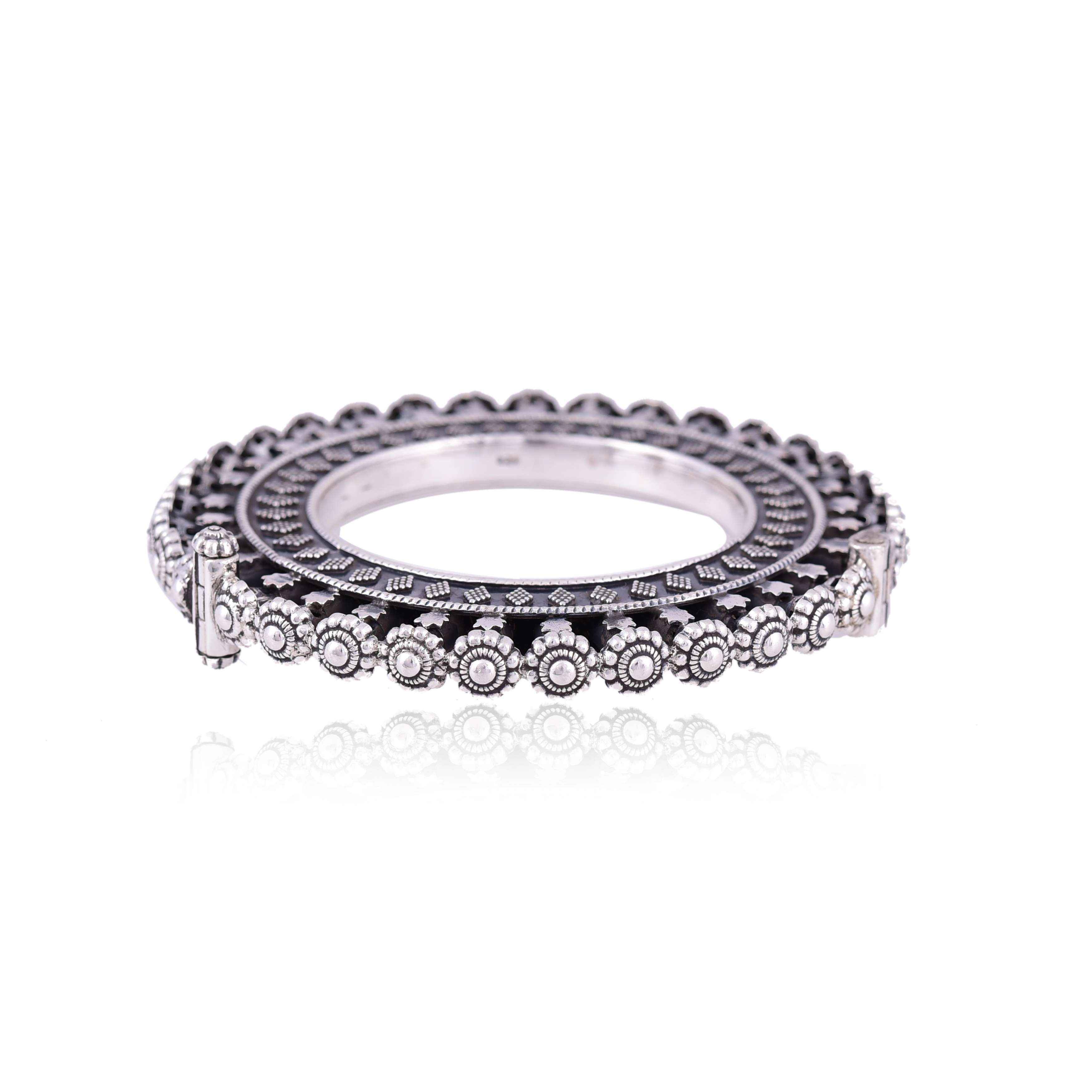 Silver Oxidised Bangle
