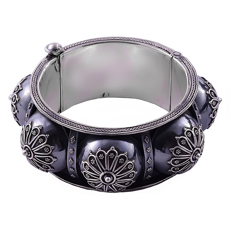Antique Floral Dome Bangle in 925 Sterling Silver | Bold Traditional Statement Piece