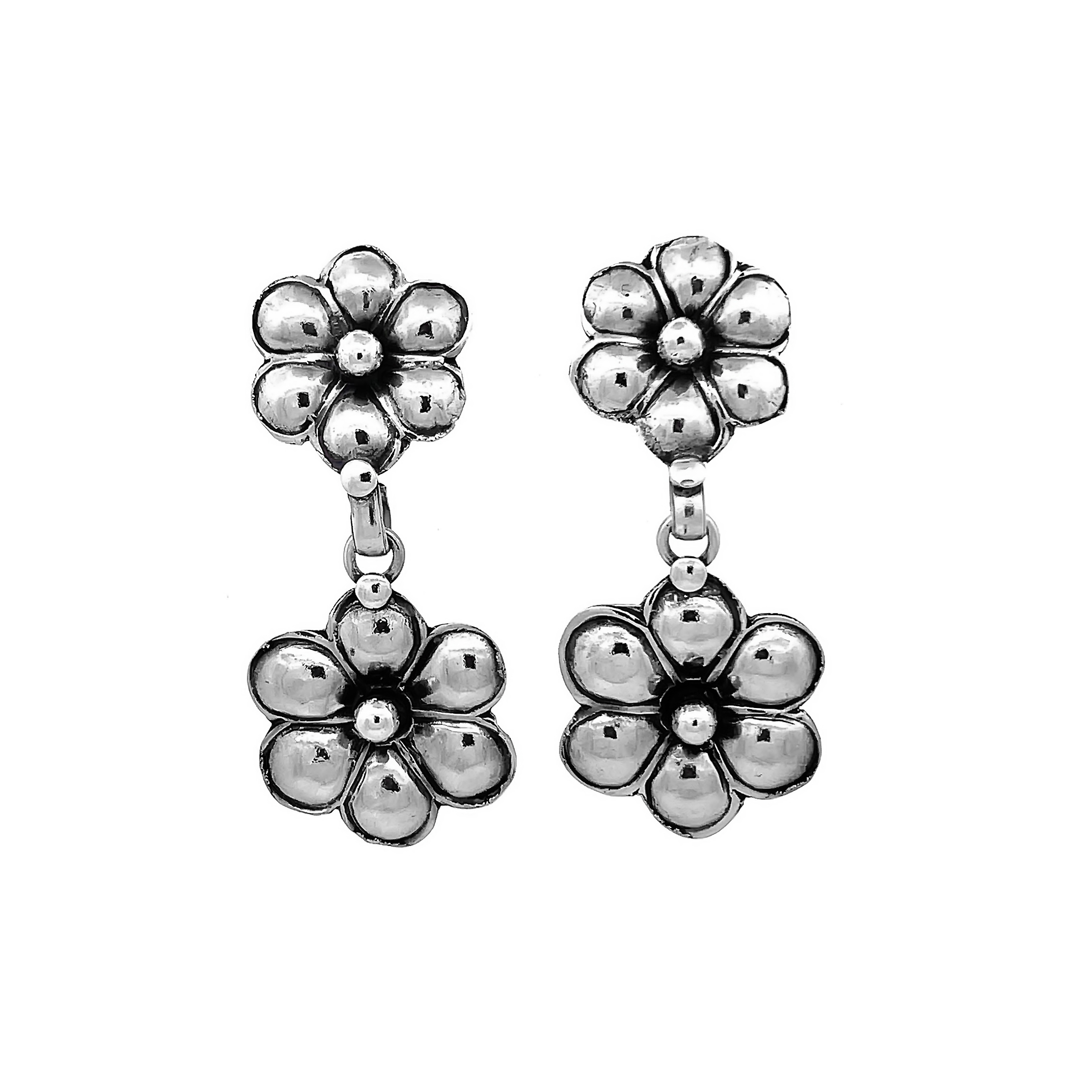 clover leaf Handcrafted Oxidized Silver Floral Dangle Earrings Stud