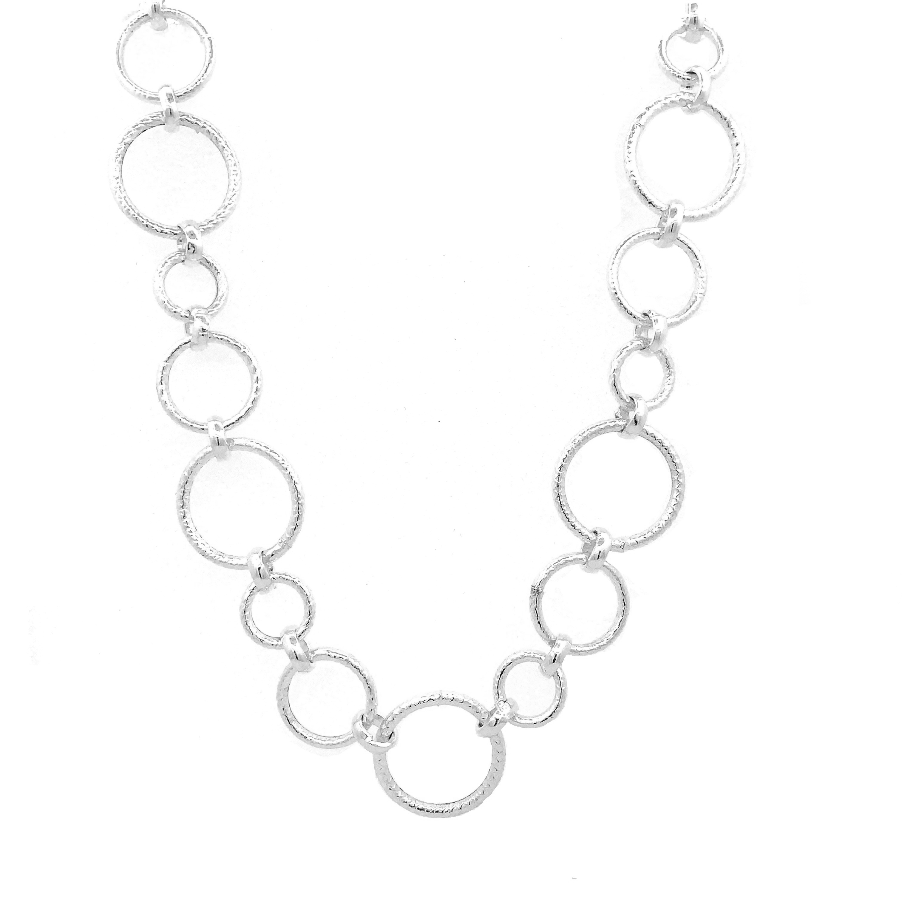 Textured Circle Link Silver Necklace