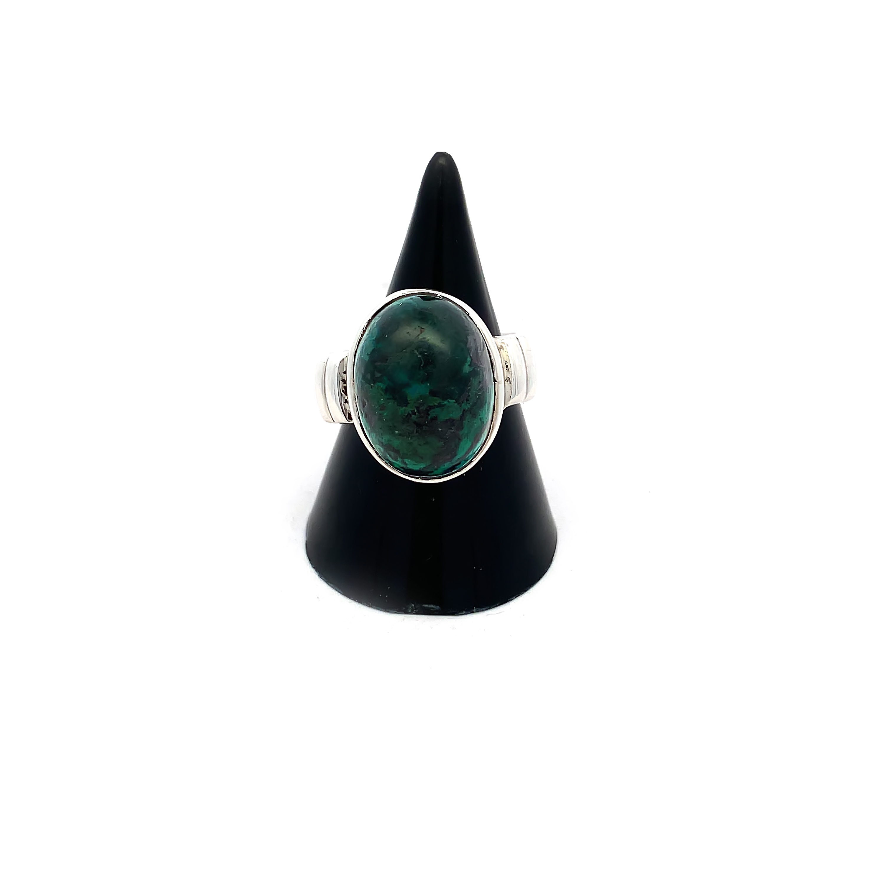 Natural  oval malachite - Gem.  925 Sterling Silver Ring 